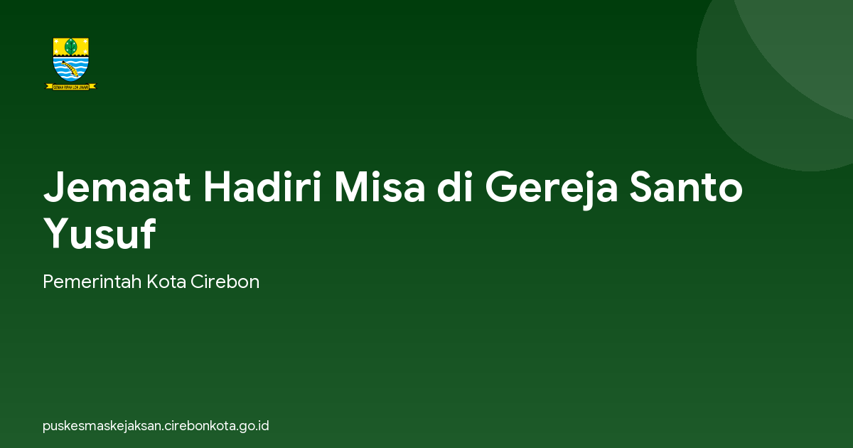 Jemaat Hadiri Misa di Gereja Santo Yusuf